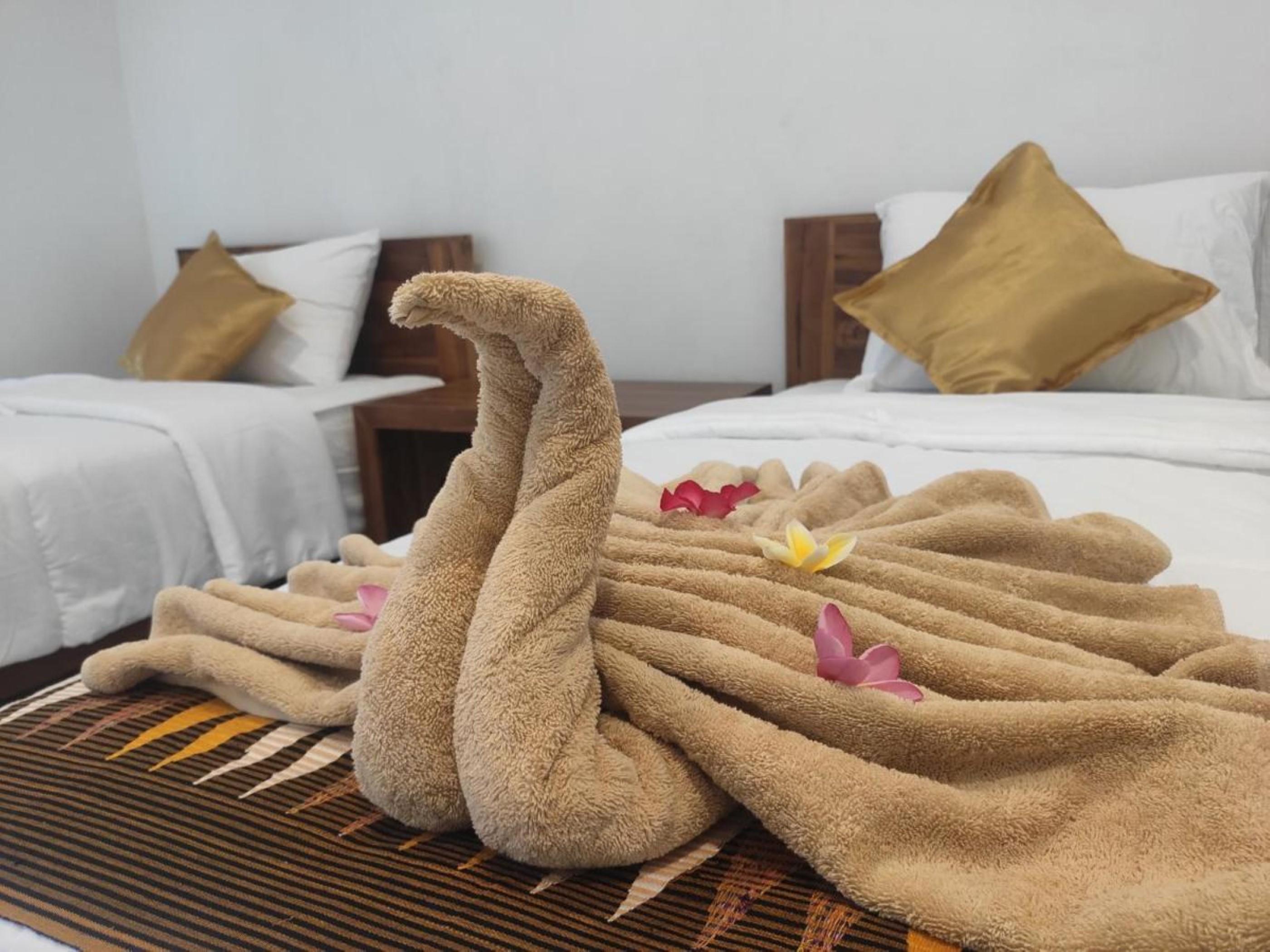 Gedhong Hostel Batununggul Dış mekan fotoğraf