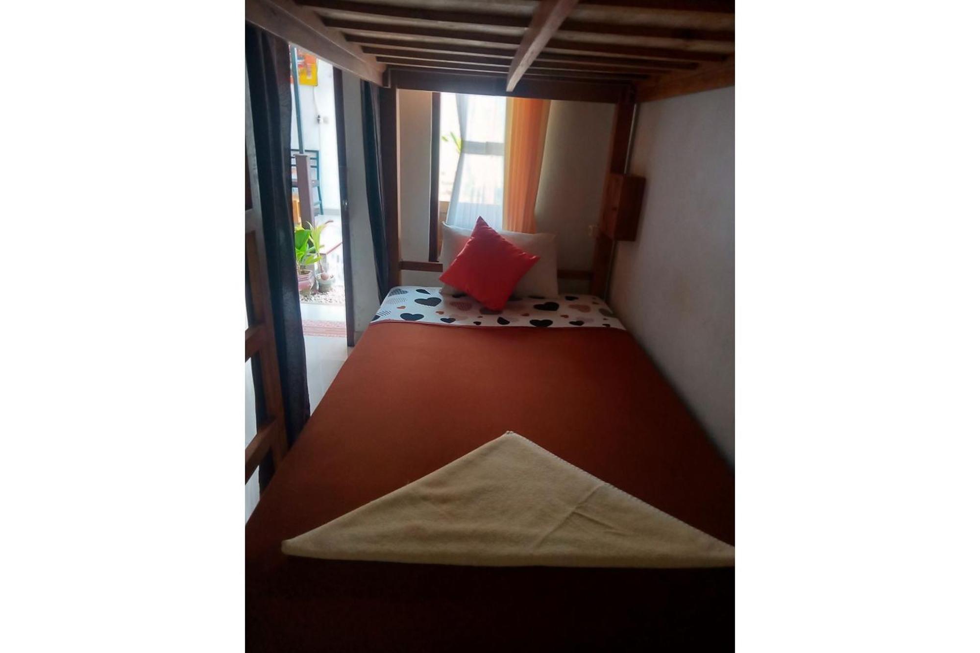 Gedhong Hostel Batununggul Dış mekan fotoğraf